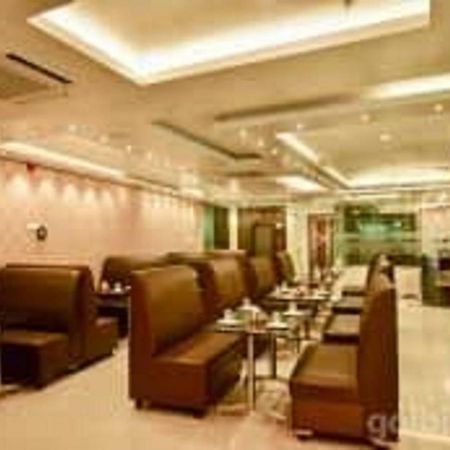 Hotel Sumith Palace Pondicherry Eksteriør bilde