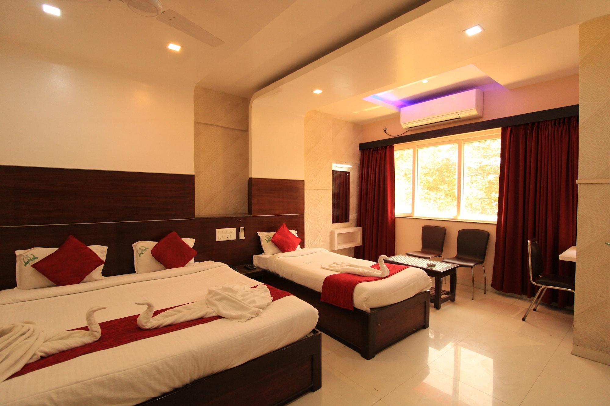 Hotel Sumith Palace Pondicherry Eksteriør bilde