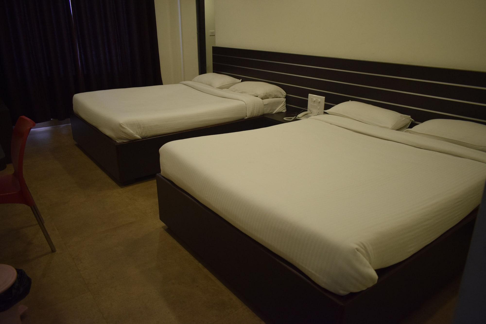 Hotel Sumith Palace Pondicherry Eksteriør bilde