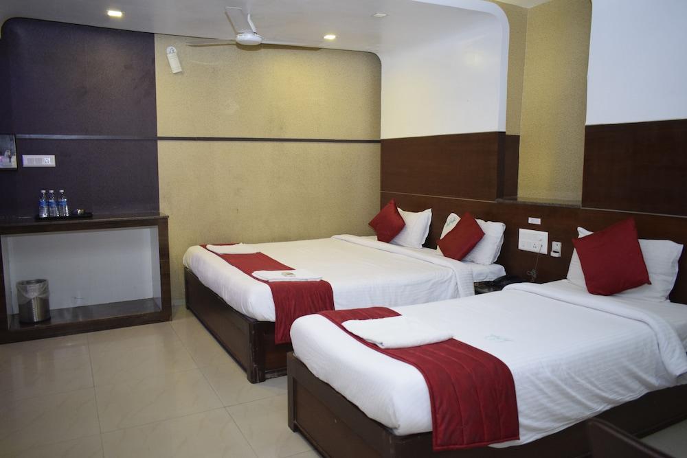Hotel Sumith Palace Pondicherry Eksteriør bilde