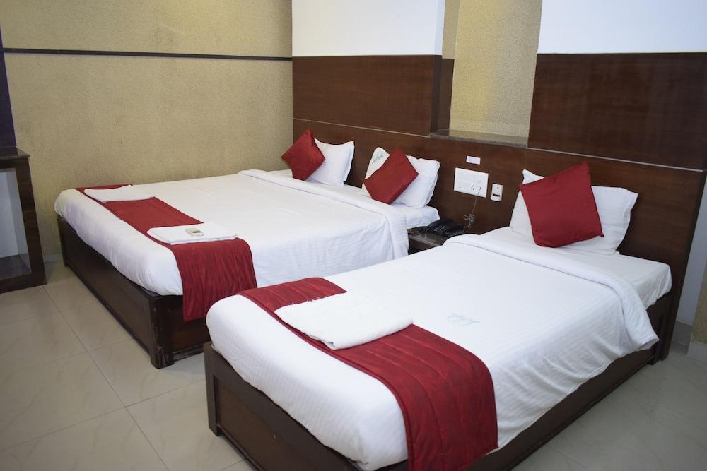 Hotel Sumith Palace Pondicherry Eksteriør bilde