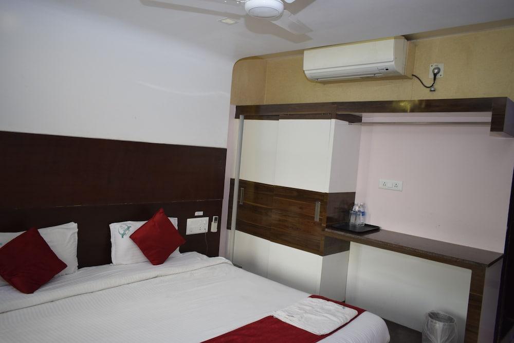 Hotel Sumith Palace Pondicherry Eksteriør bilde