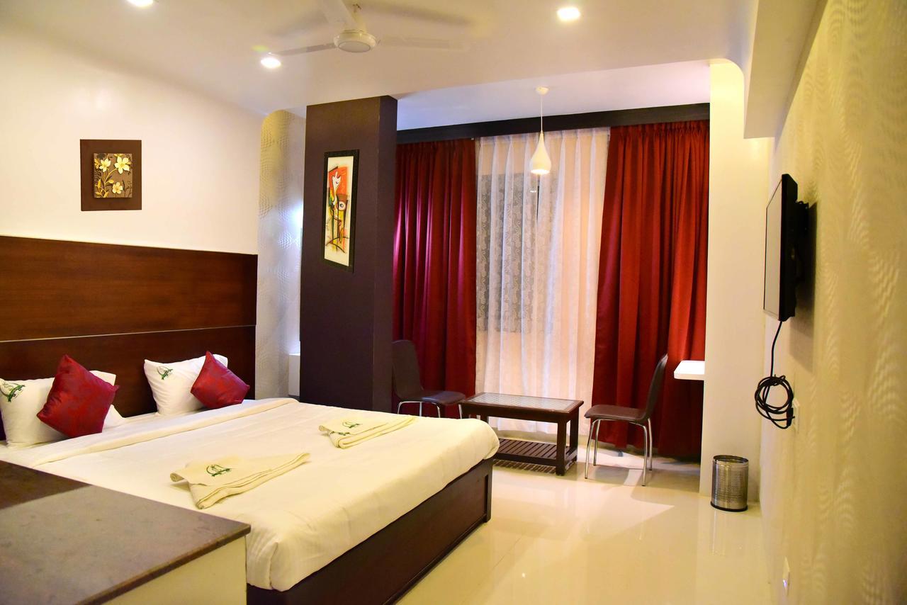 Hotel Sumith Palace Pondicherry Eksteriør bilde