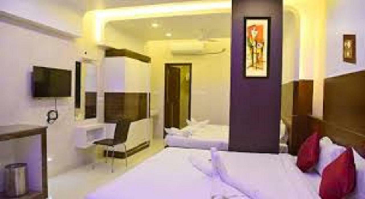 Hotel Sumith Palace Pondicherry Eksteriør bilde