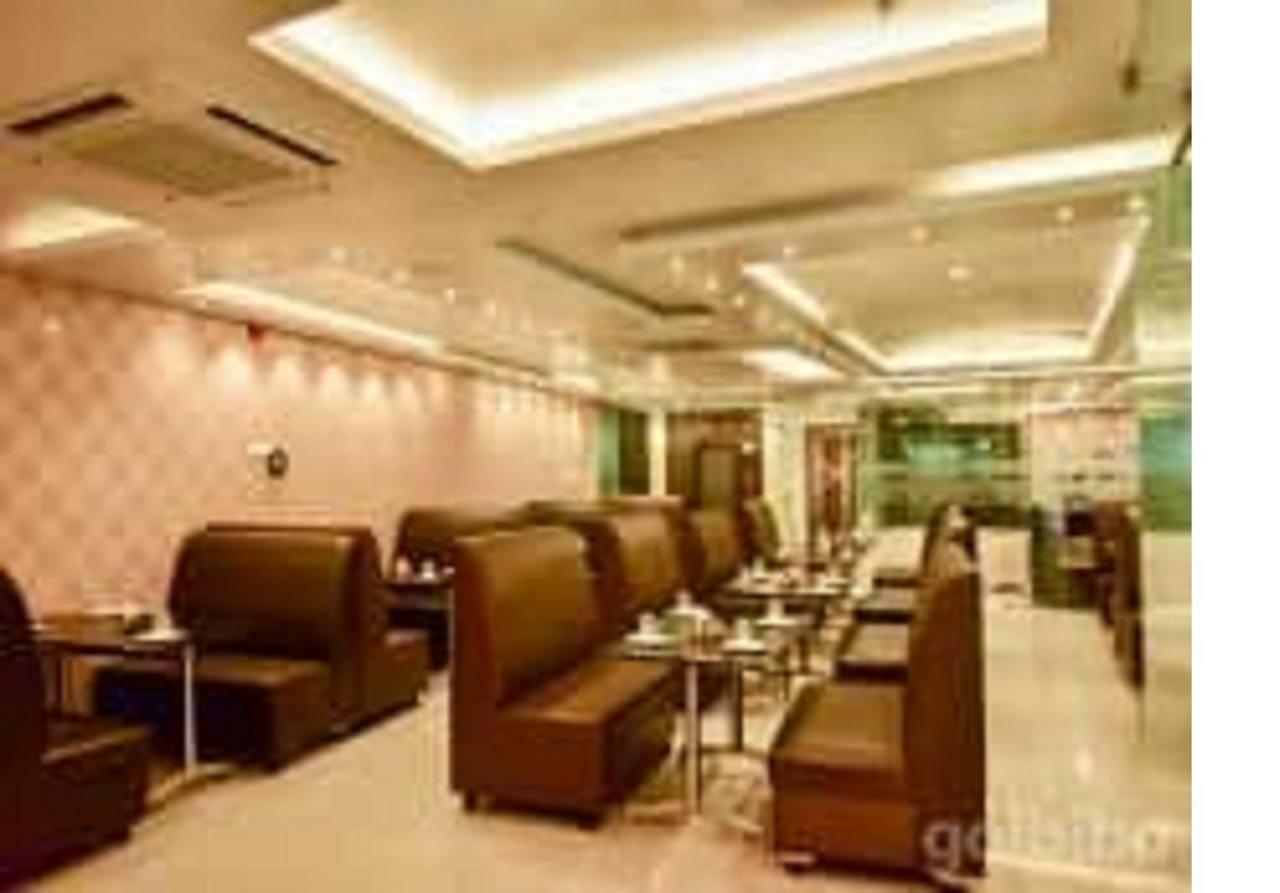 Hotel Sumith Palace Pondicherry Eksteriør bilde